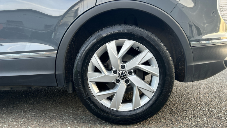 Volkswagen Tiguan 1.5 TSI 150 Life 5dr Petrol Estate